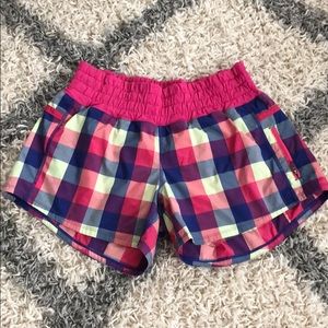 LULULEMON. Tracker shorts